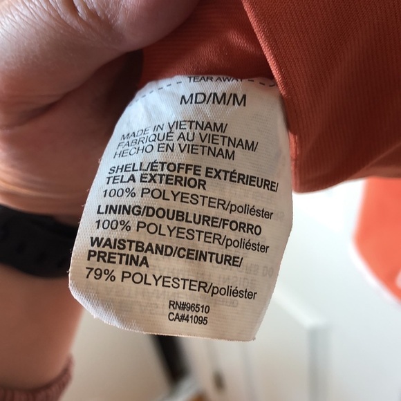 M Under Armour light orange running shorts​​​​​ - Picture 11 of 11